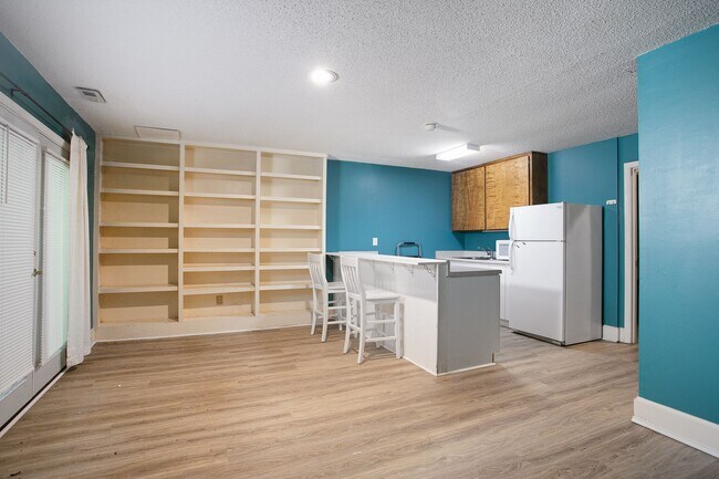Building Photo - 128 Ridge Trail