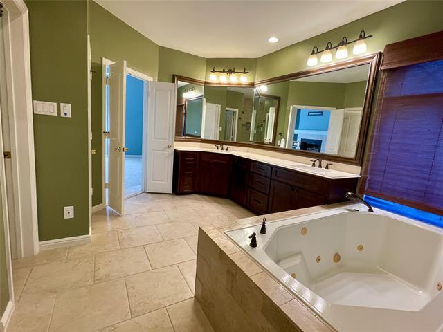 Building Photo - 1517 Pebble Creek Dr