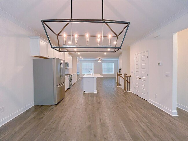 Building Photo - 1297 Ascot Ter