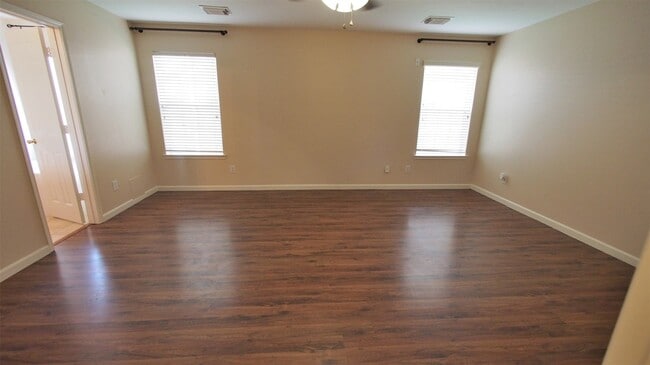 Building Photo - 21211 Bridge Springs Ln