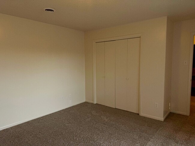 Building Photo - 505 Cross Creek Rd