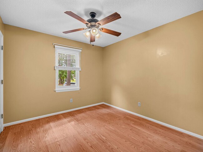Building Photo - 542 Shadowridge Rd
