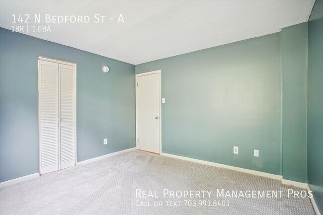 Building Photo - 142 N Bedford St