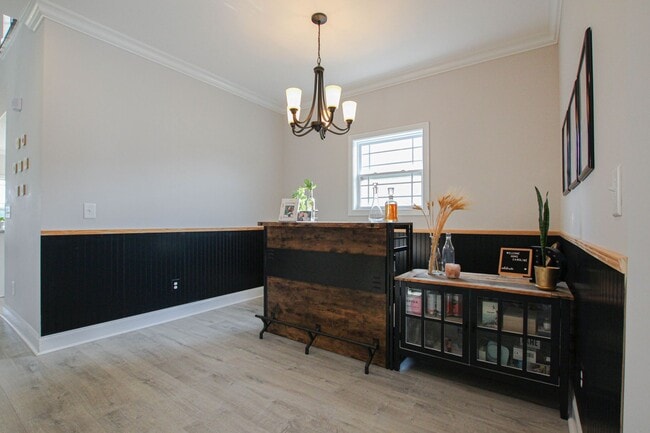 Building Photo - Pet Friendly in Sango!