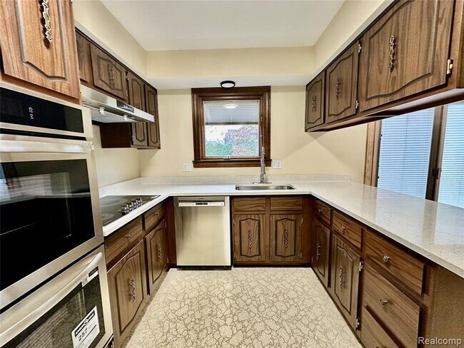 Building Photo - 4213 Wentworth Dr