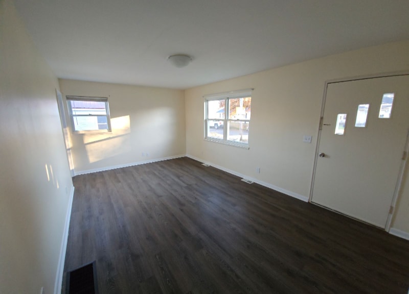 Building Photo - 615 19th St