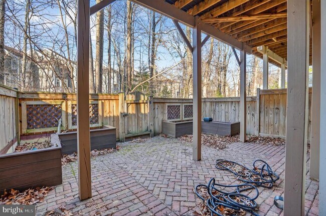 Building Photo - 11433 Heritage Oak Ct