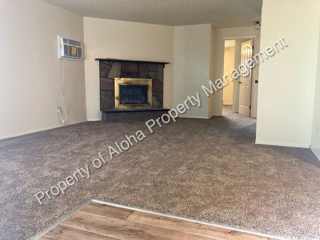 Building Photo - 10488 W Seneca Dr