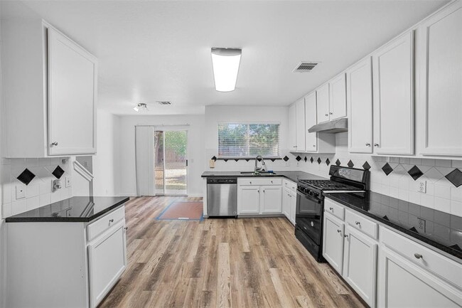 Building Photo - 4021 Cargill Dr
