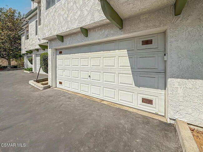 Building Photo - 391 Westlake Vista Ln