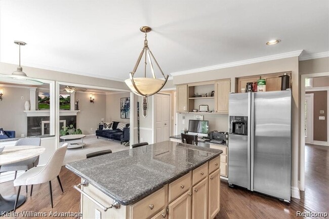 Building Photo - 9049 Cobblestone Cir