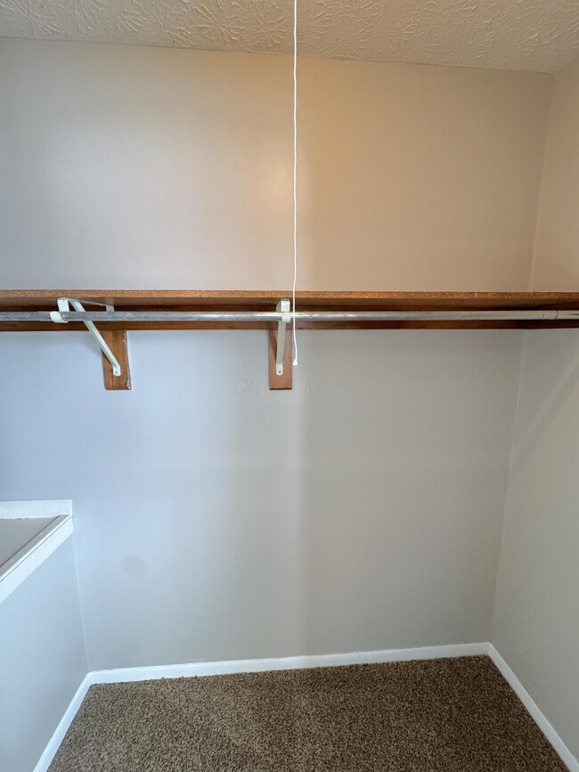 Building Photo - 2596 Sawbury Blvd