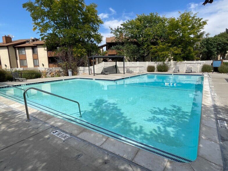 Primary Photo - 6893 S Countrywoods Cir