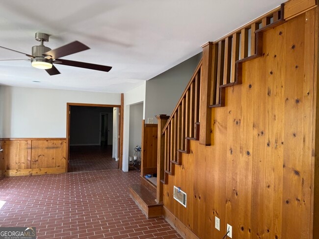 Building Photo - 1780 Elmwood Cir