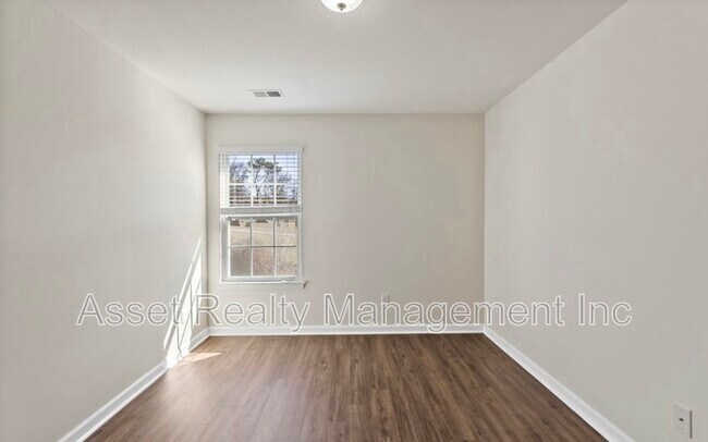 Building Photo - 2326 McCampbell Wells Way