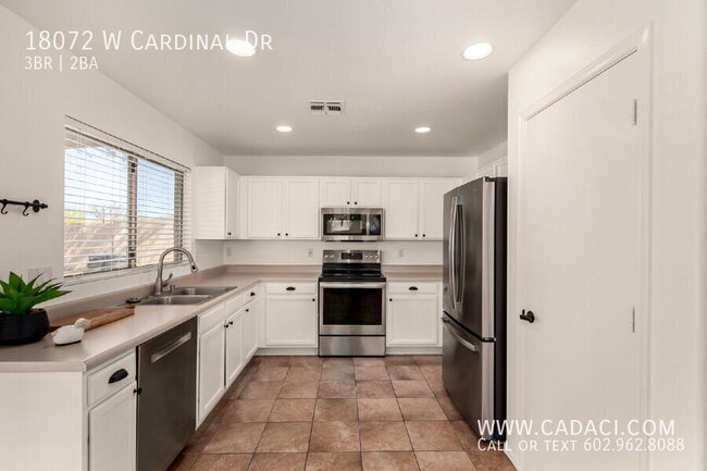 Building Photo - 18072 W Cardinal Dr