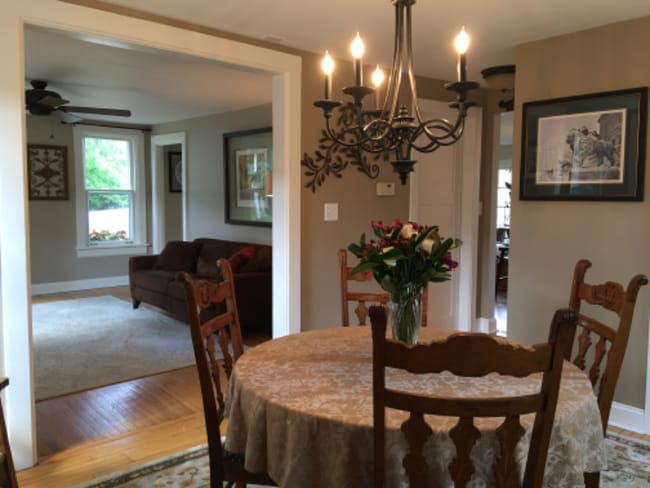 Building Photo - 634 E 5th Ave