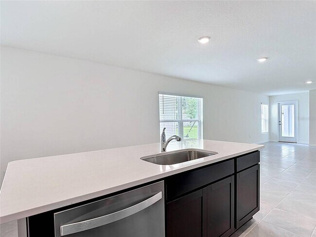Building Photo - 31115 Silver Stage Dr
