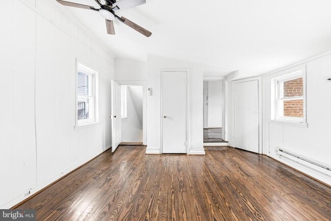 Building Photo - 3110 Main St