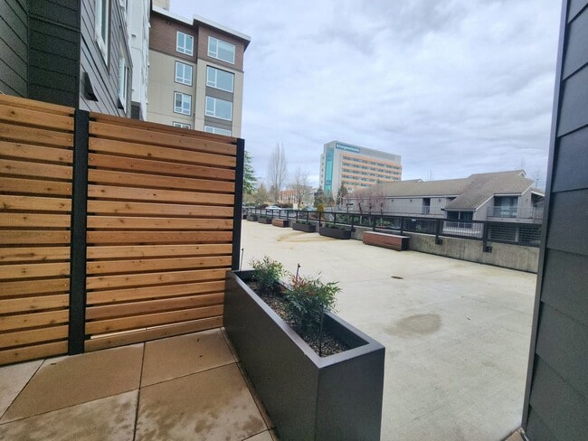 Building Photo - Brand New Urban One Bedroom Condo in Totem...