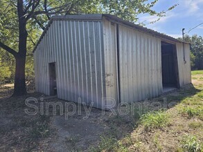 Building Photo - 1107 Esma St