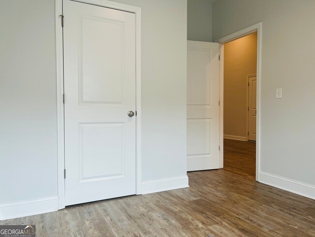 Building Photo - 110 Lenox Cir