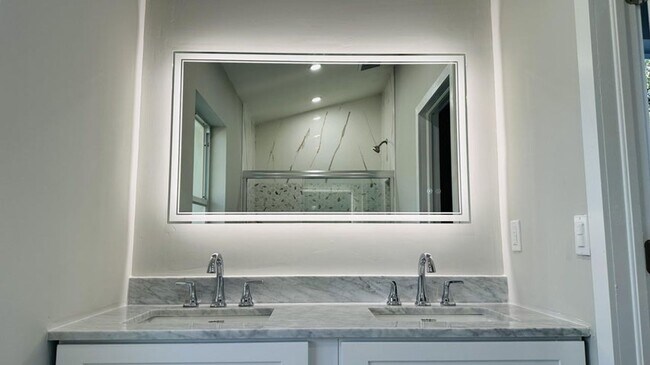 Building Photo - 12816 67th St N