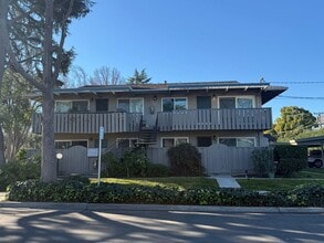 Building Photo - CAMBRIAN - Remodeled upstairs unit - great location near downtown Campbell