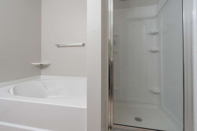 Building Photo - Immaculate 3-Bedroom Home with Modern Updates