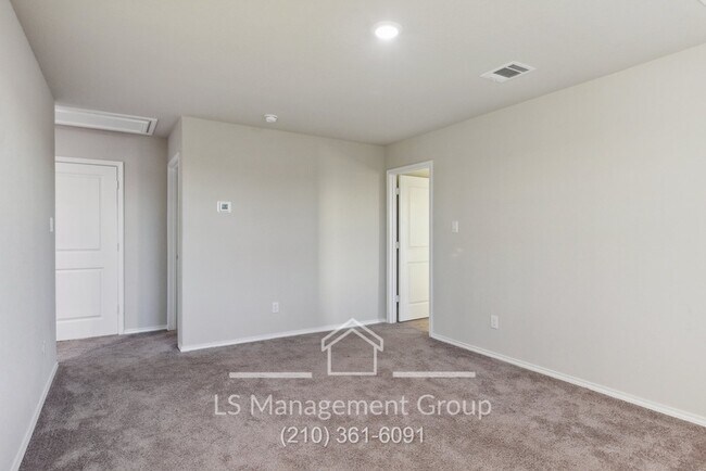Building Photo - 10546 Varmus Dr