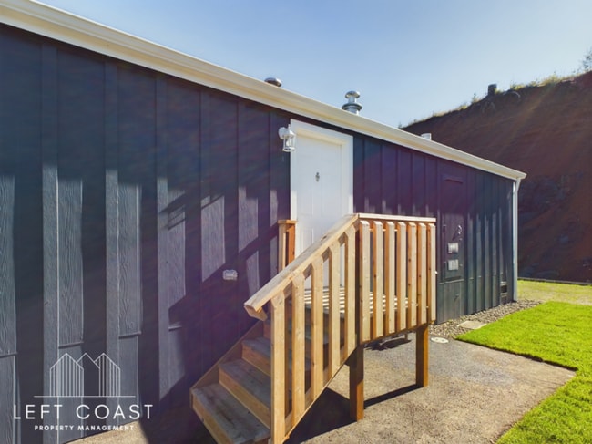 Building Photo - 2368 Salmon River Hwy