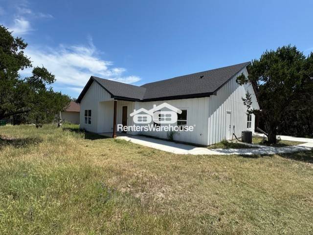 Building Photo - 664 Rolling Hills Dr