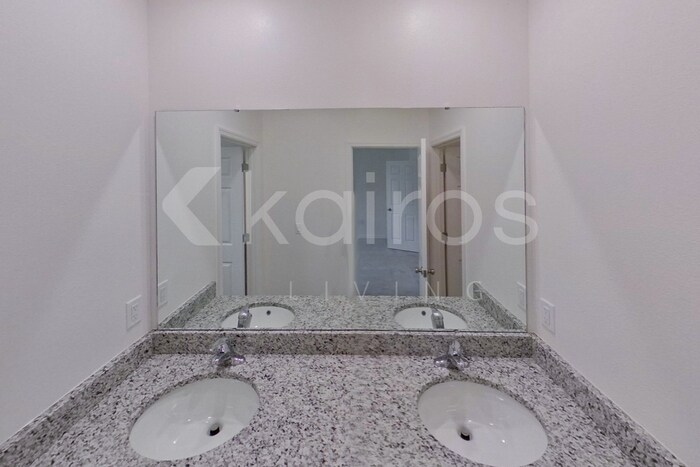 Building Photo - 4411 Paraglider Pl