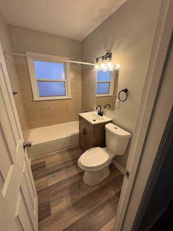 Building Photo - 13922 S Edbrooke Ave