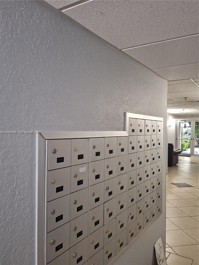 Building Photo - 201 180th Dr