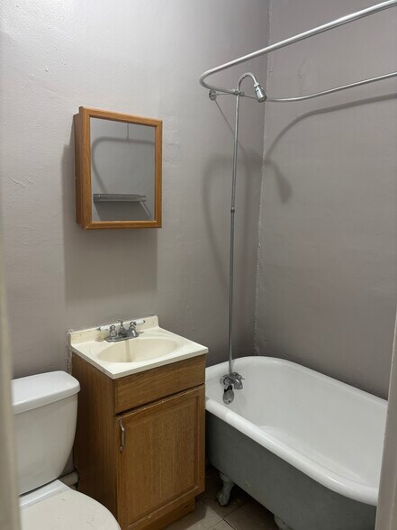 Bathroom - 2839 N Calvert St