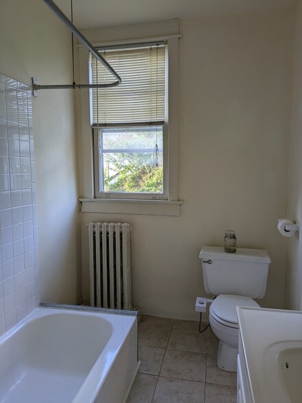 bathroom - 6604 1st St NW