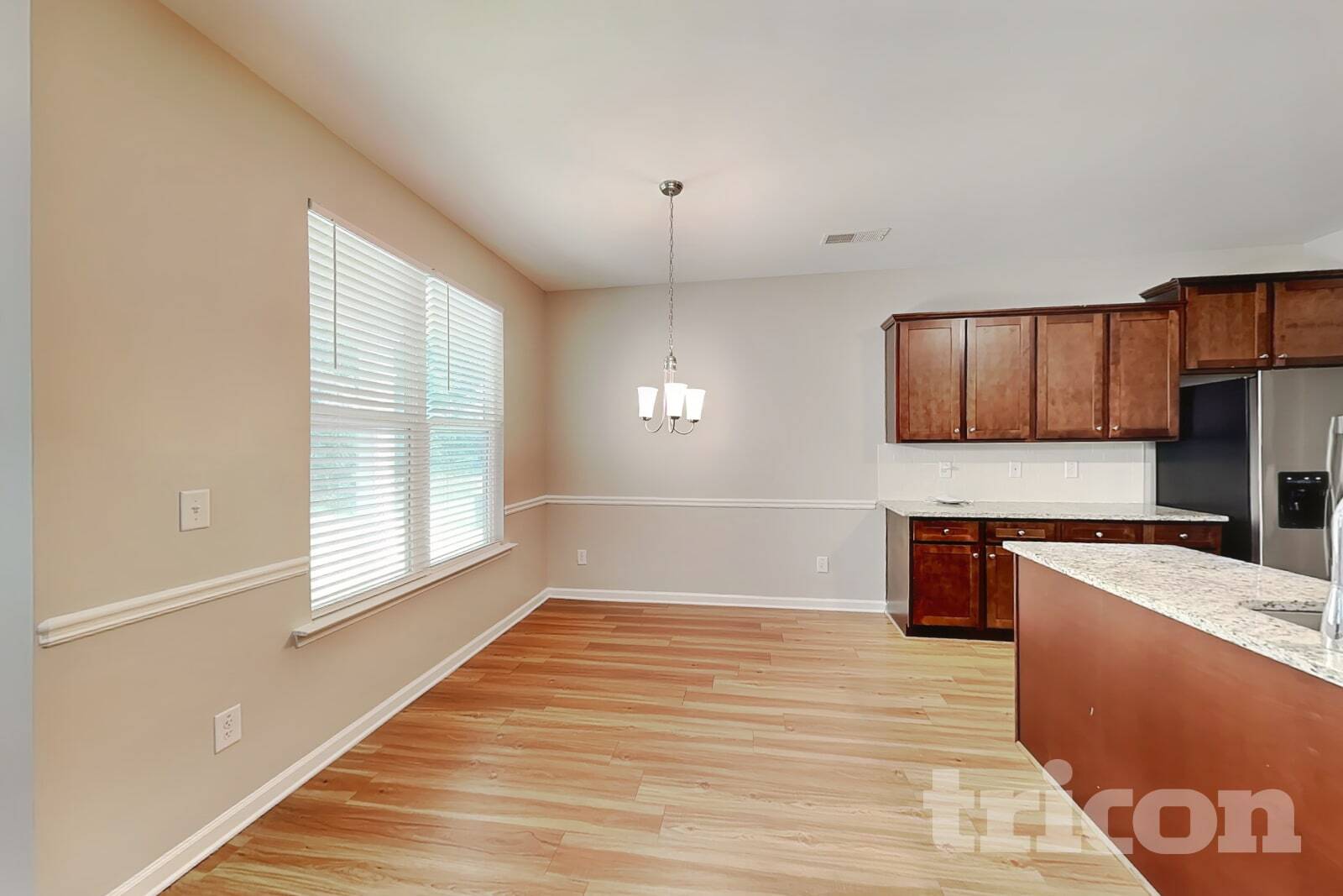 Building Photo - 2292 Shady Dr