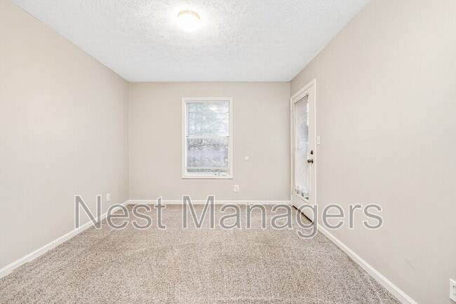 Building Photo - 6813 Willowbrook Dr