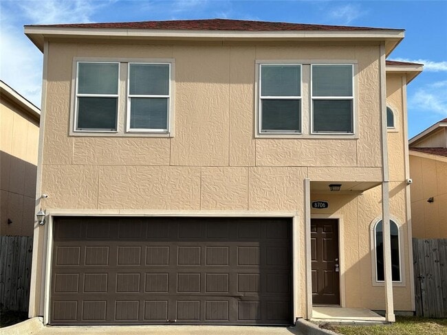 Building Photo - 8706 Torcello St