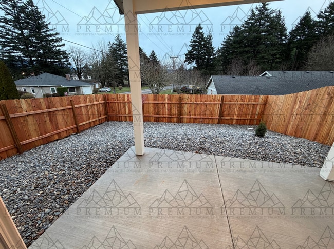 Building Photo - 1st MONTH FREE - 3 BED 2.5 BATH NEW BUILD!