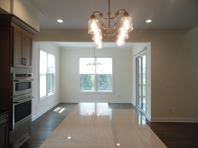 Building Photo - 2331 Coroneo Ln