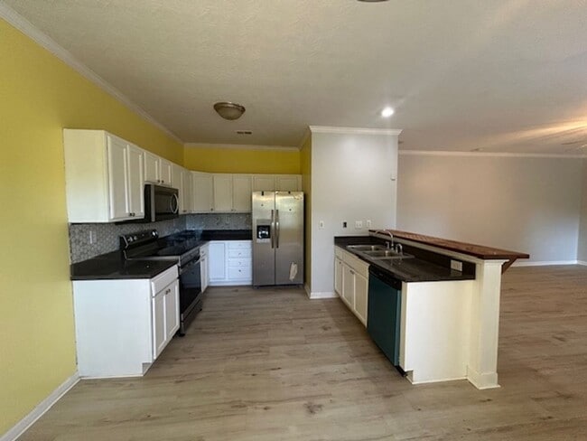 Building Photo - All electric 2 story home in Great Acres          20260608