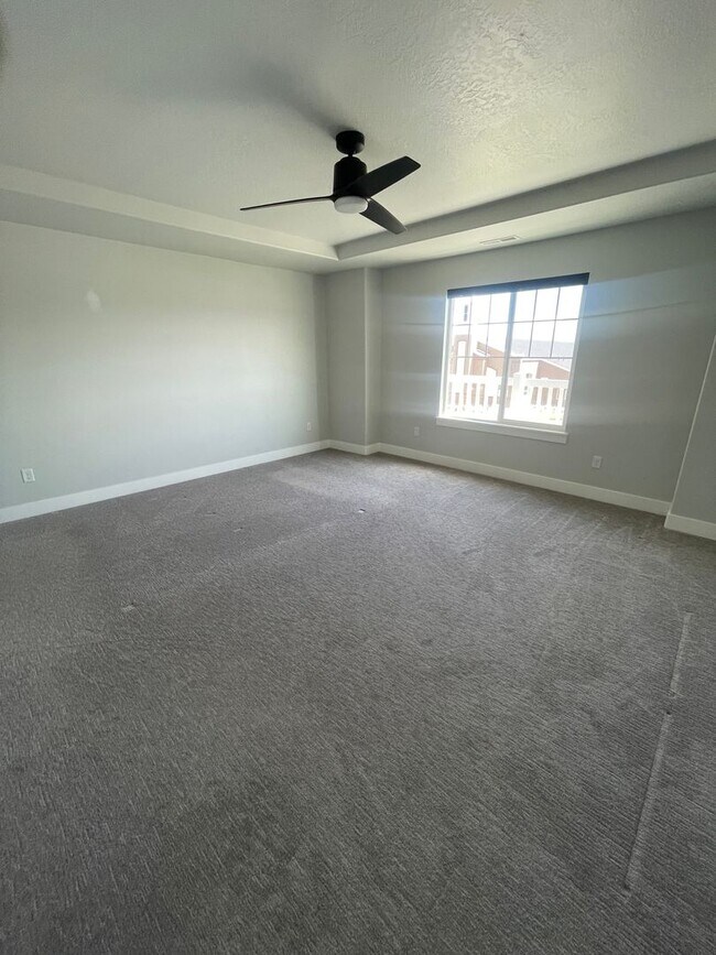 Building Photo - Amazing townhome for rent in Lehi!