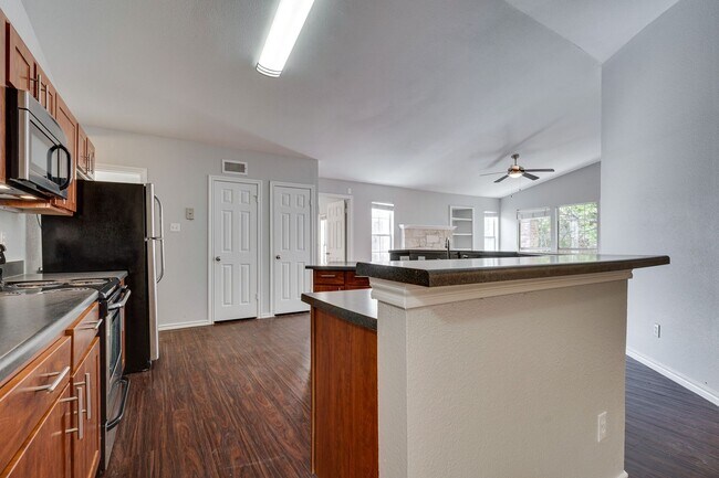 Building Photo - Natures Best Two Bedroom - 360 at 2222 - C...