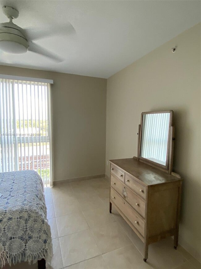 Building Photo - 7280 SW 90th St