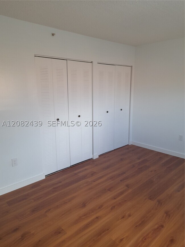 Building Photo - 551 NW 82nd Ave