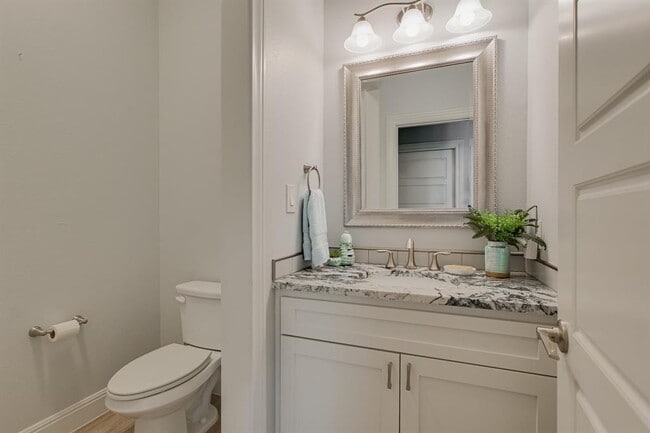 Building Photo - 21003 Twisting Trail