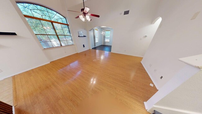 Building Photo - 6705 Rosita Oak Dr