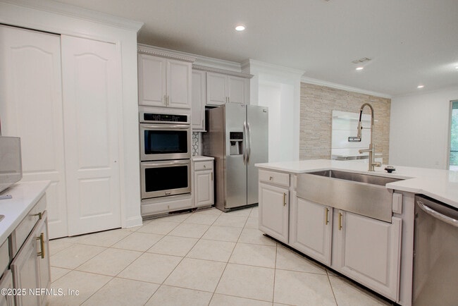 Building Photo - 174 Antilles Rd